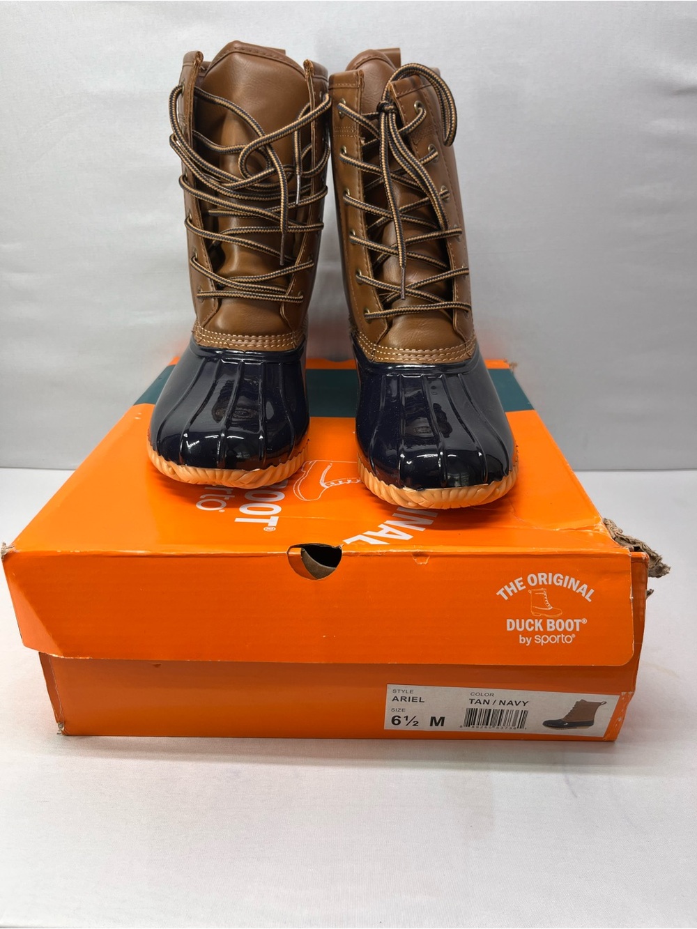 Sporto‎ Tan and Navy Lace-Up Duck Boots